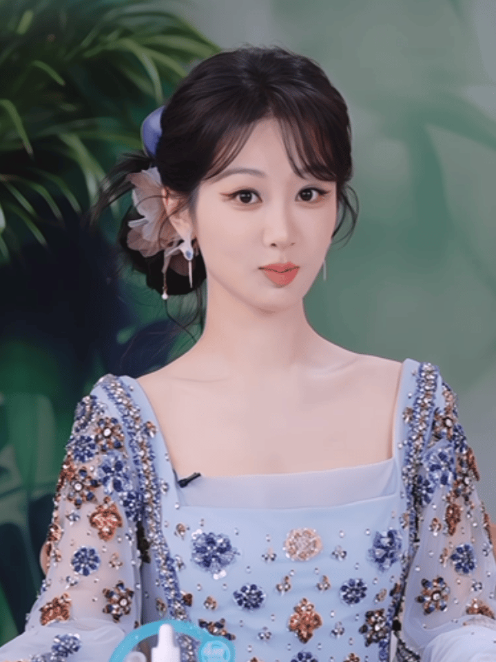 《生命树》真的是诚意之作，整整开机6个月了，接下来还要拍白菊生日场，不知道杨紫月