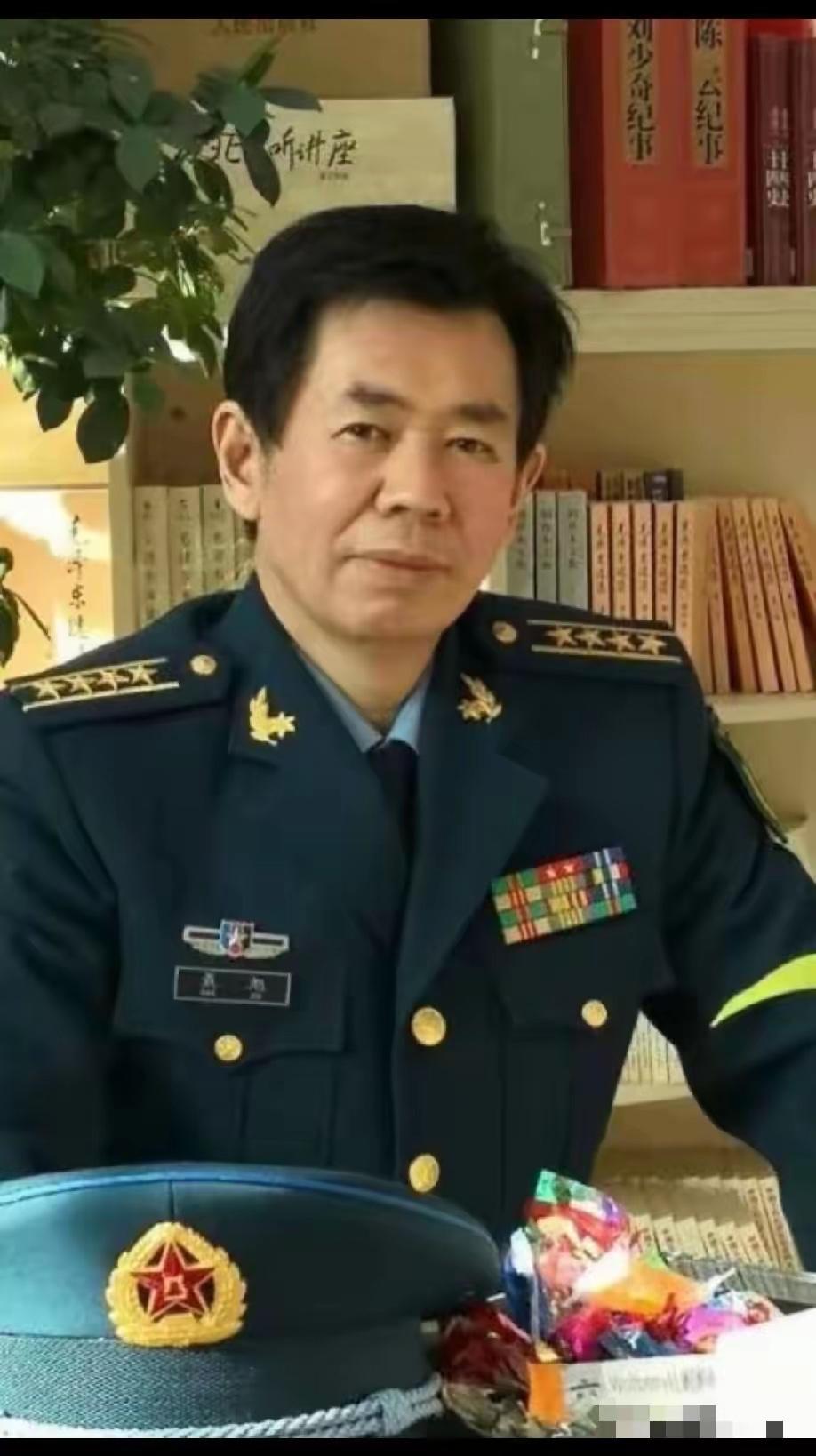 中国著名军事专家戴旭说:我们现在面对外部的各种挑衅，如果在不采用伟人毛主席对外敌