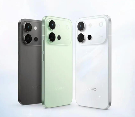 vivo S70新机疑似曝光: 配备骁龙8s与6400万潜望镜