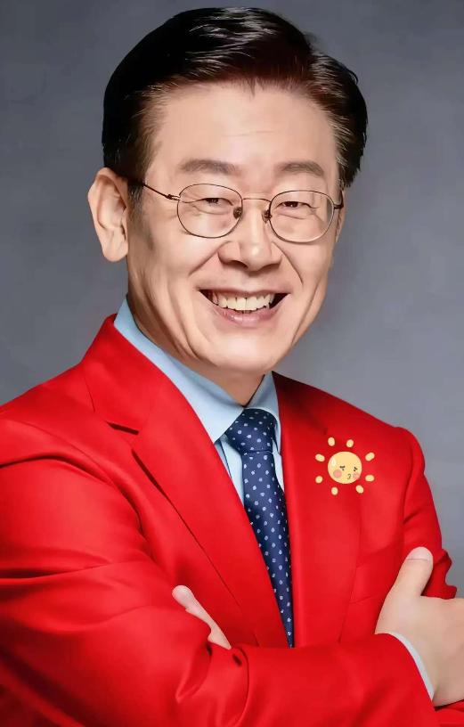 就在刚刚韩国总统正式宣布了11月16日，韩国总统府正式对外宣布，将东北亚