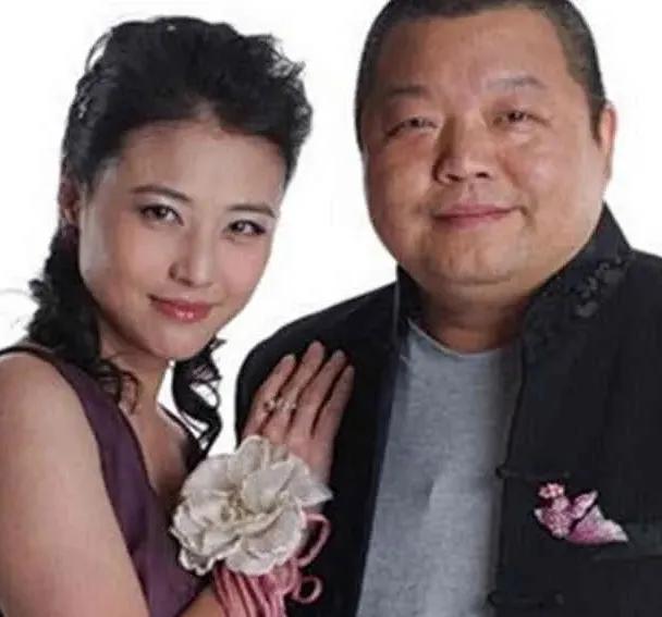 2017年，臧天朔患癌，斯琴格日乐去探望，他满怀愧疚地说：“那时候太年轻