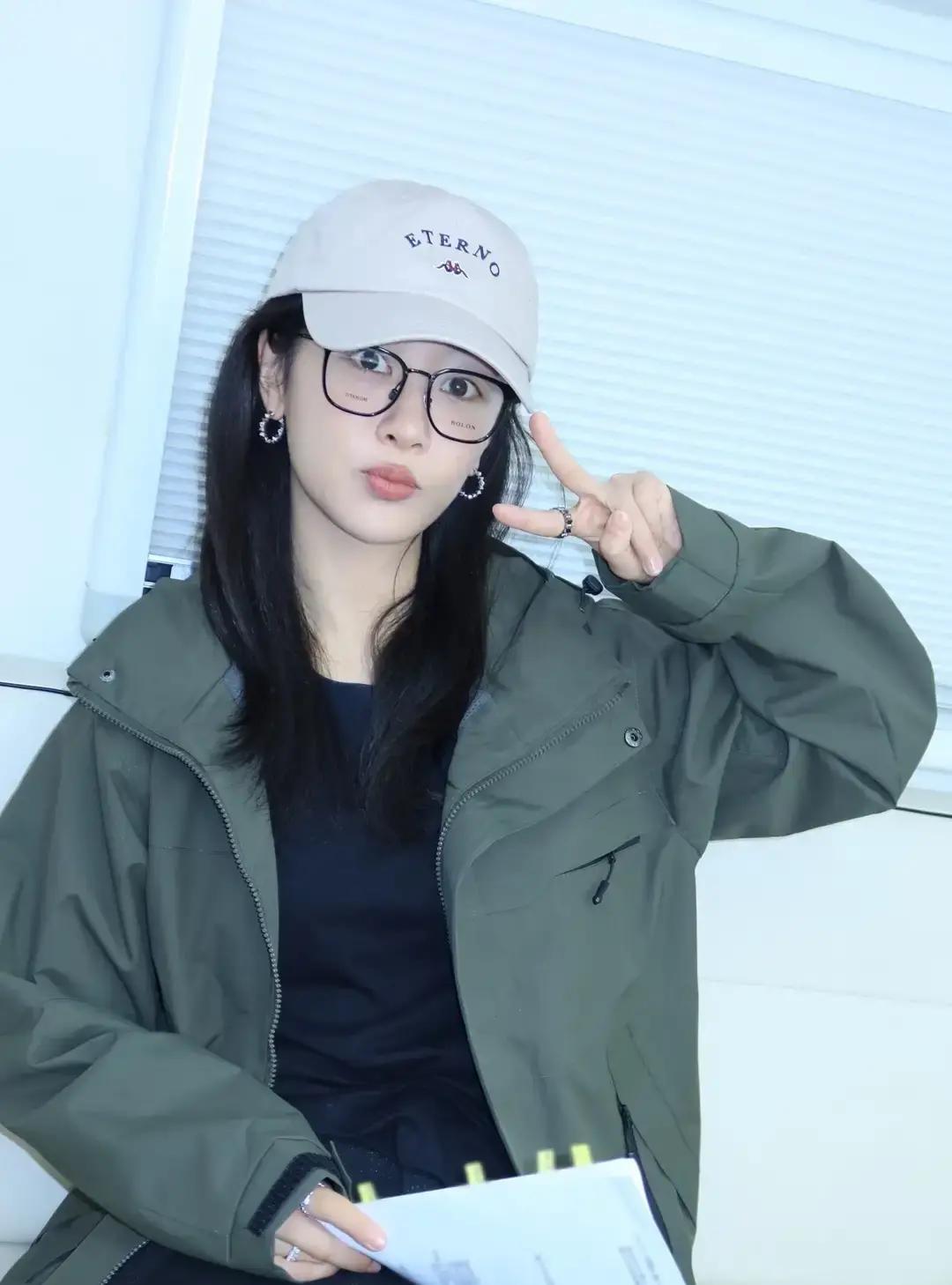 砸3.5亿拍她，38%的钱没给杨紫。钱去哪了？郑晓龙团队在上海车墩1:1重