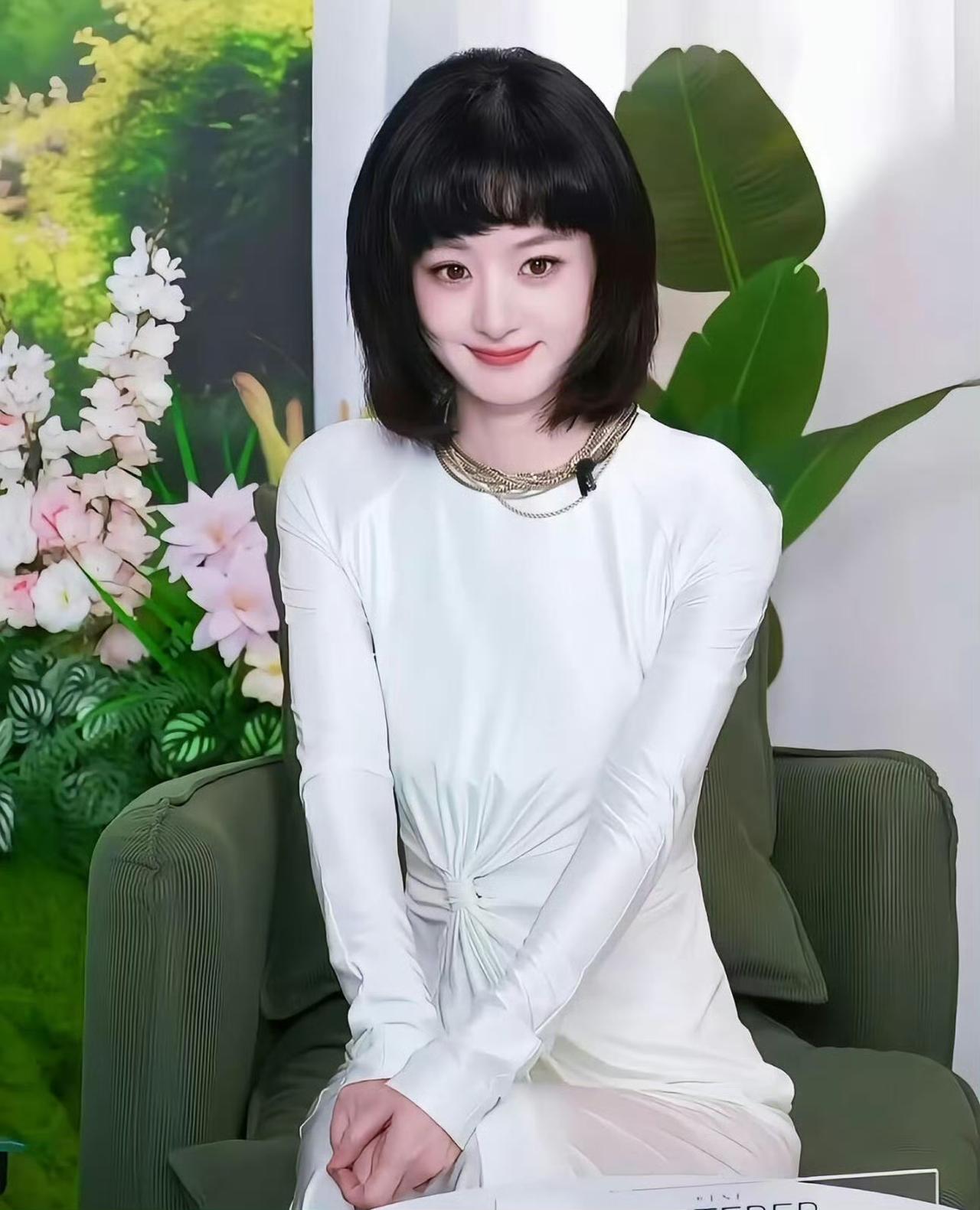 赵丽颖今晚直播，人还没出现，评论区就已经吵翻天了，因为有一类人可能要被打脸了，