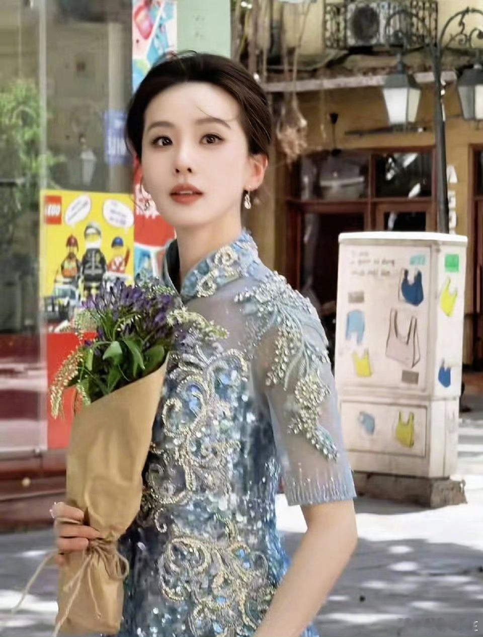刘诗诗东方美人天呐！刘诗诗今日在中越视听文化交流日活动中这个状态也太绝了！这