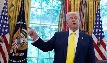 突发！特朗普突然要求英特尔CEO立刻辞职，华裔血统或成“重罪”在苹果CEO库
