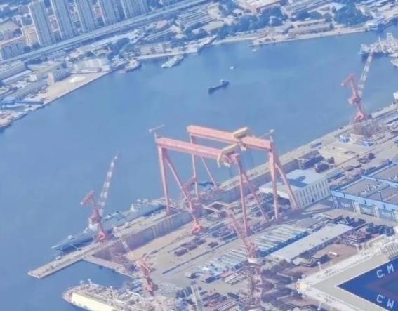 坚决抵制中国建造核动力航母？不打仗优点满满，一打仗全是短板？随着福建舰海试进程的