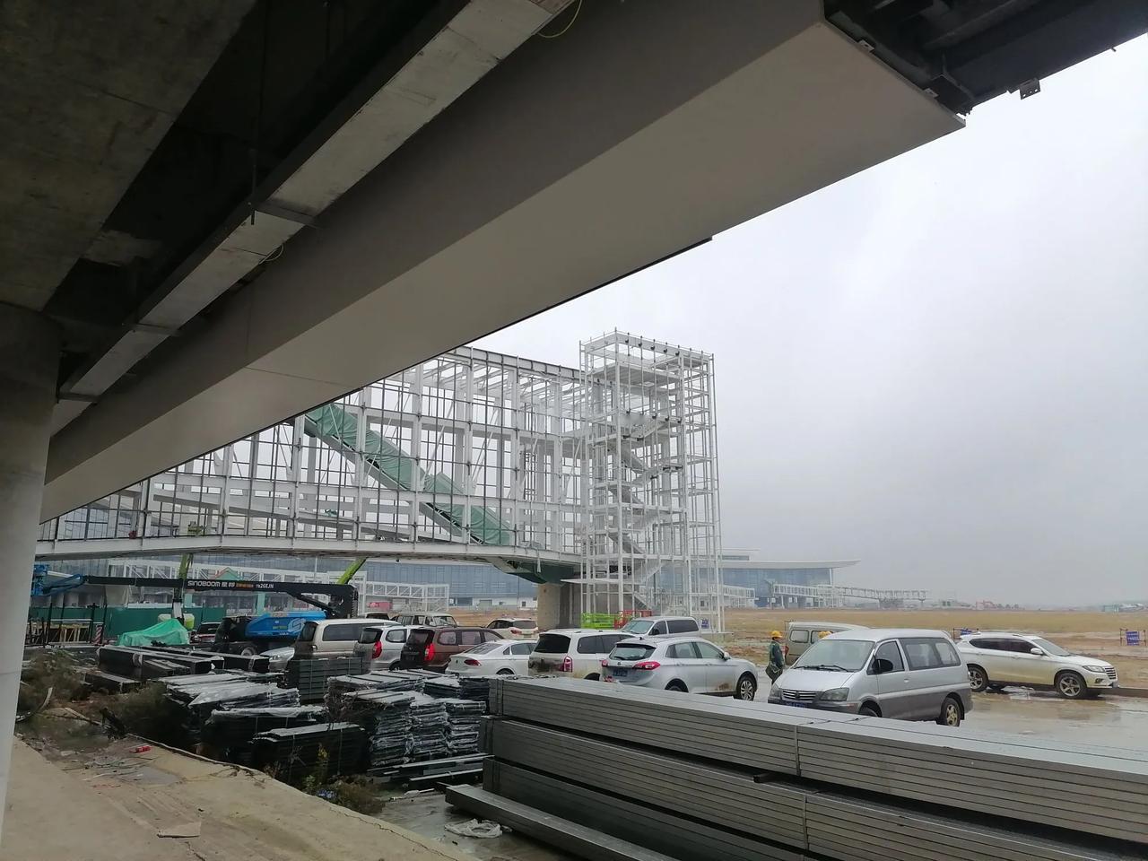 大家好，我是水电工星仔，从学水电至今，感觉自己已经身处于水电工的天花板，电气自动