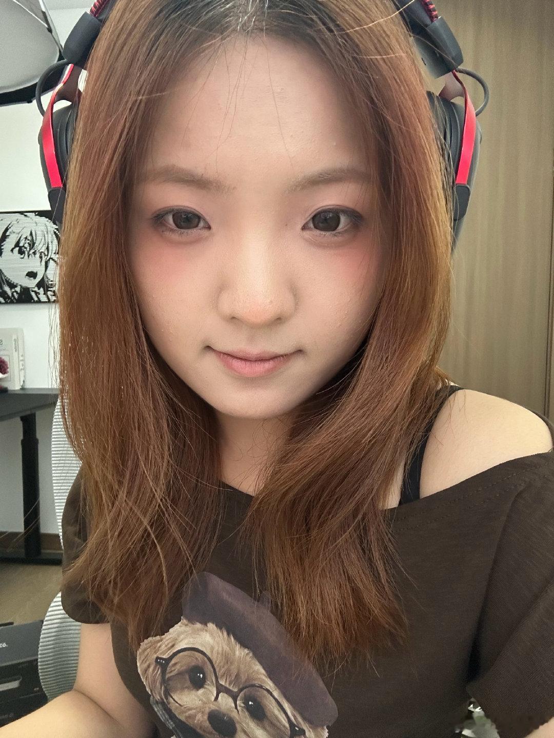 20260819看了沈腾的新电影很好哭真的很好看这是近期看的为数不多的好看的电影太好看了眼泪酷酷往下