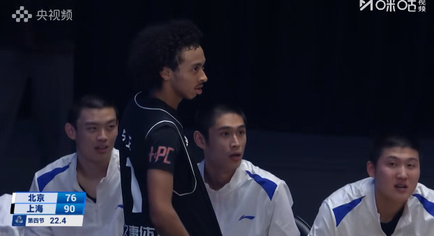 广东U18半决赛打上海队咯~~