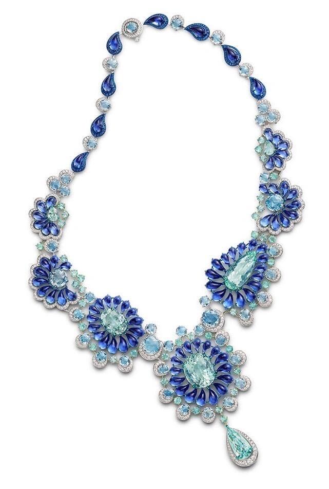 杨幂｜微博视界大会幂姐来了！杨幂身着一袭TonyWard2025秋冬定制系