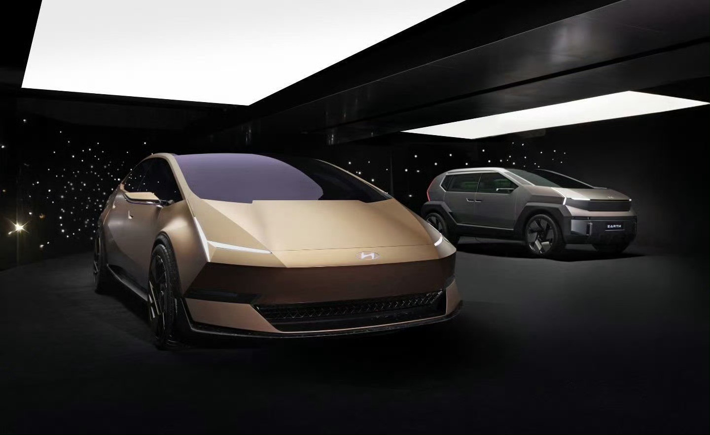 现代纯电IONIQ艾尼氪官宣正式进国内了！这次直接带来两台超帅的概念车：金星、地