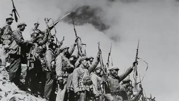 有印度军官豪言：若中国收复台湾，印将吞并西藏和新疆。1962年10月20日，中
