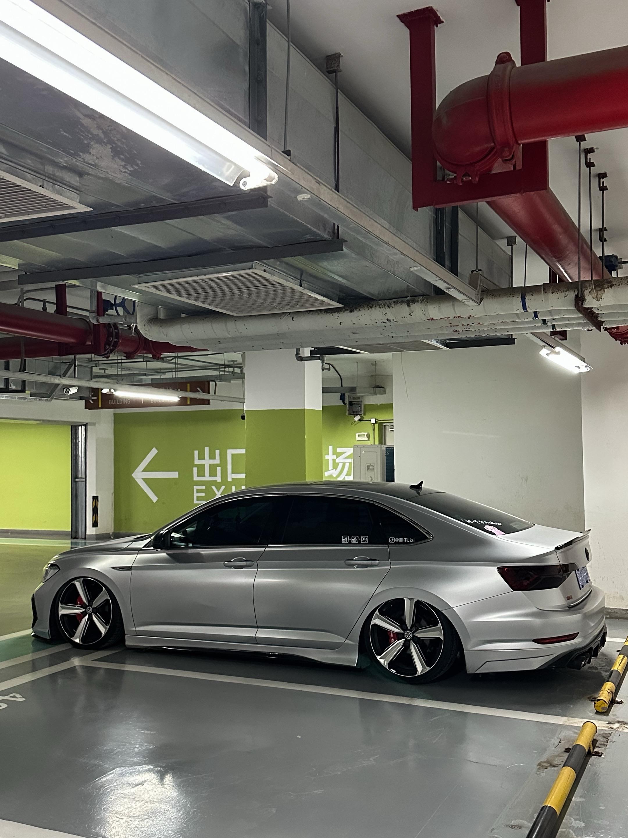 这姿态 这价位 还拿不下你嘛。