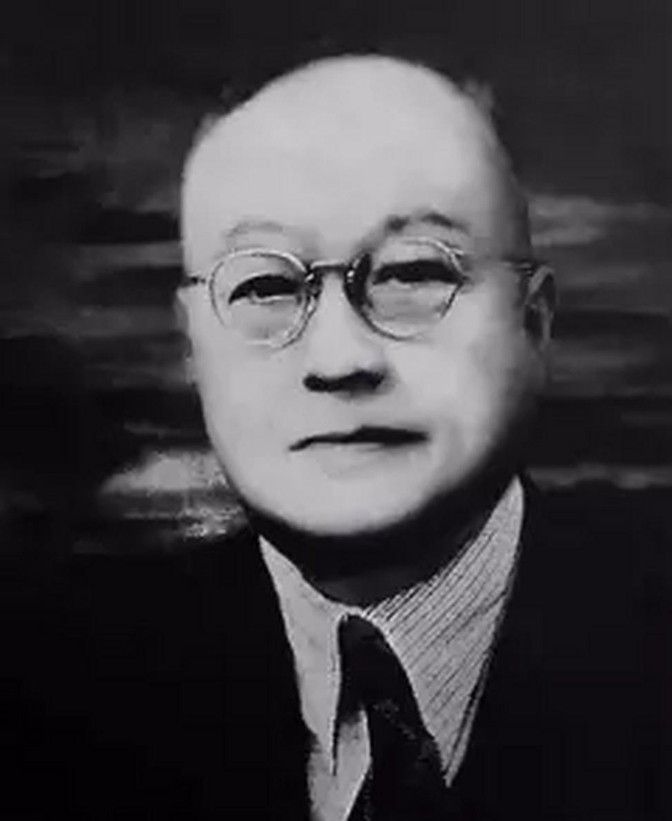 1945年1月30日，蒋介石一纸手令，将中统局局长徐恩曾扫地出局。职务全撤，永不
