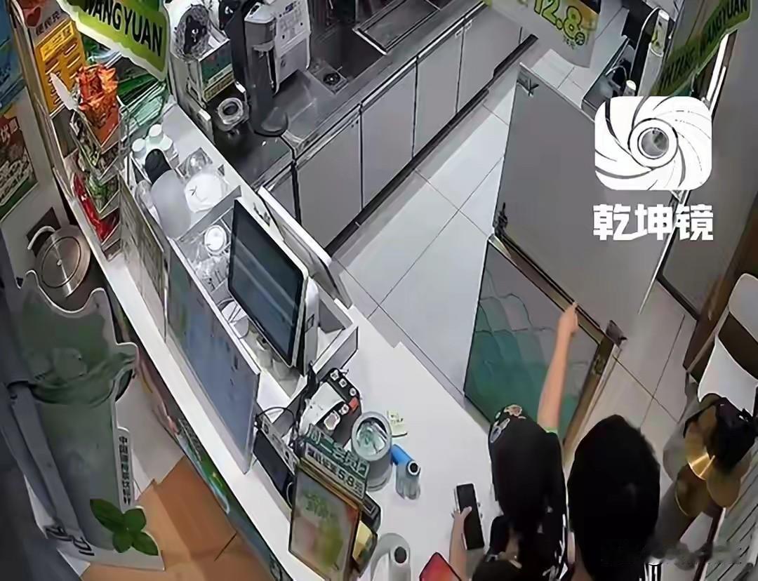 职场黑手伸向17岁店员！陕西延安，知名茶饮品牌益禾堂一名男性督导，在工作期间先后