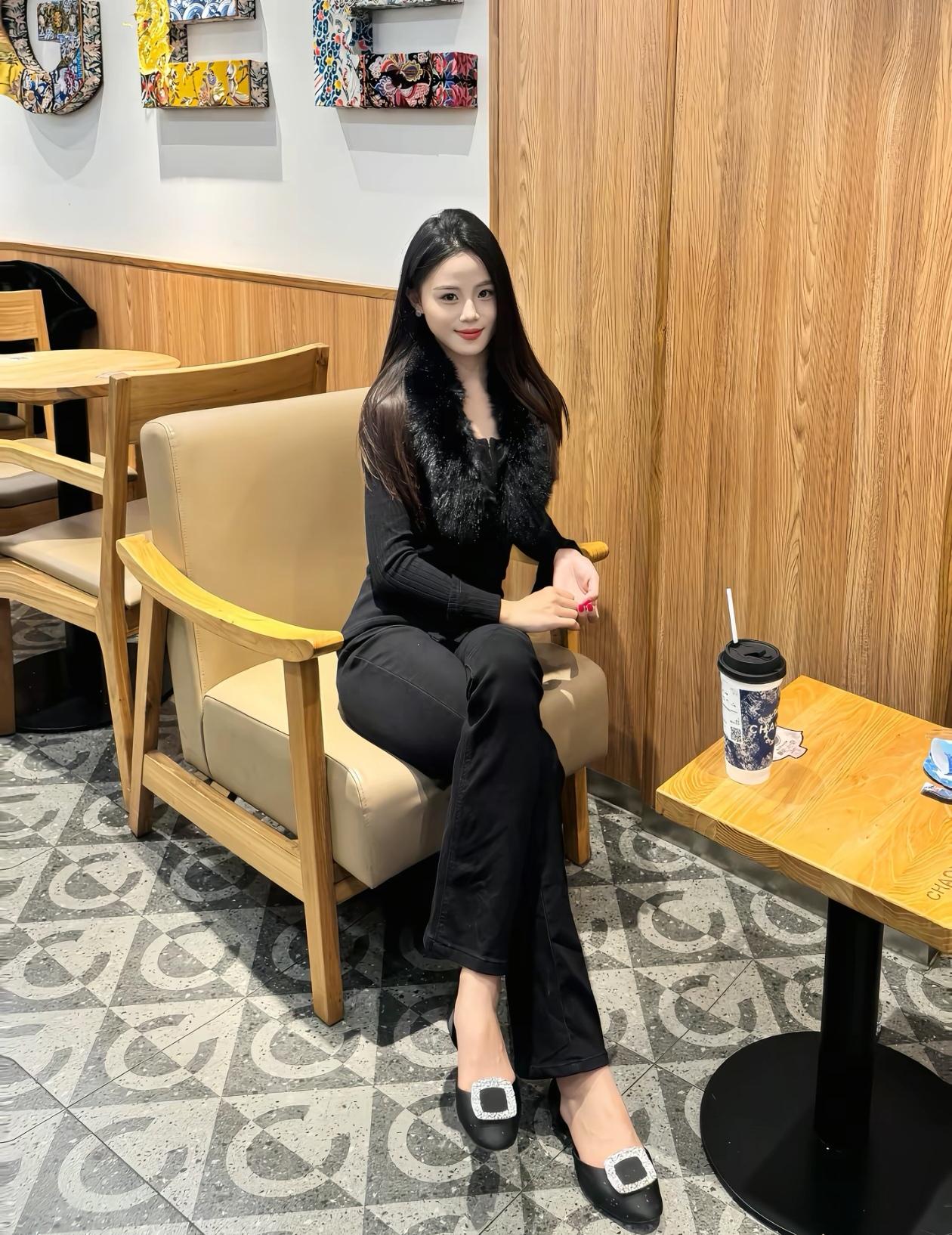 静享一杯咖啡，感受生活的美好。