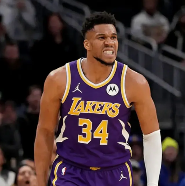 交易在升温！如果字母加入湖人，艾顿大概1550万内续约留下了！詹姆斯大概是300