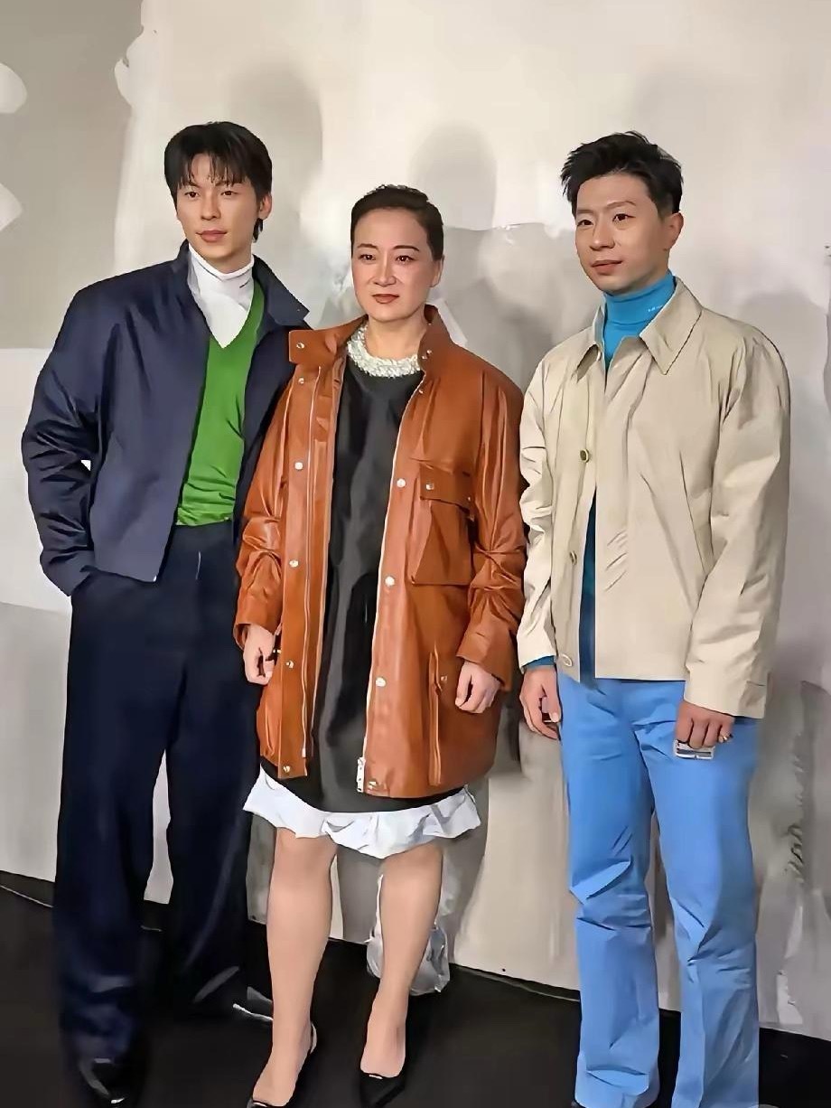 贾玲应该是做医美了吧，皮肤状态改变太大了