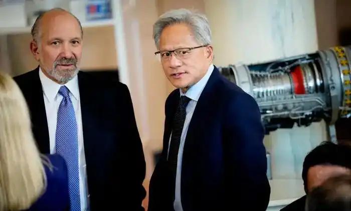 等不及俄倒下，7国分5路攻击中国，打击目标已锁定，中方不退一步。麻烦看官老爷们