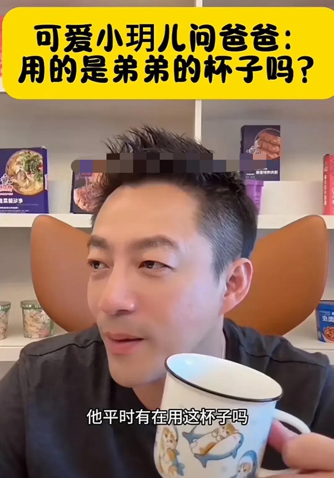 为啥大S在的时候，汪小菲天天闹着要孩子，现在却不带回北京？是借娃炒作吗？当然不