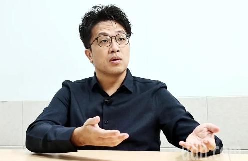 台北市长选战倒数三个多月，绿营的操作越来越没章法。昨天民进党参选人沈伯洋成立牙