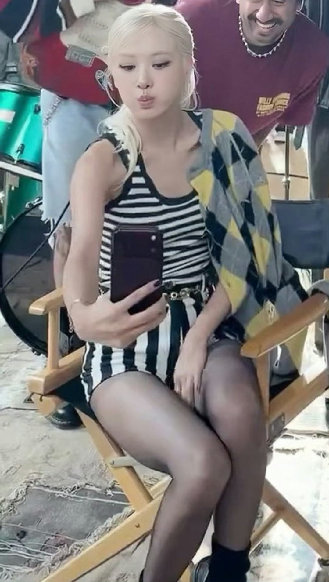 大合照来啦，可是朴彩英你这张嘟嘴的呢！我要看！！！​