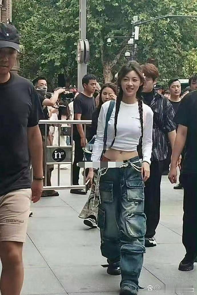 原来这就是痞幼啊，终于知道她长啥样了​​​