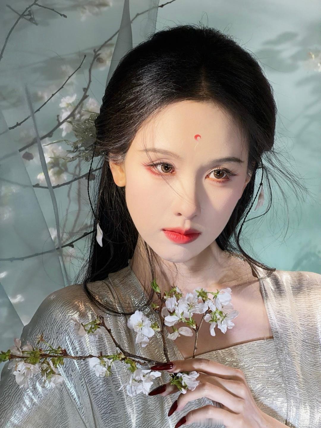 陈都灵为这只雾狐疯狂爆灯！爆灯！！爆灯！！！