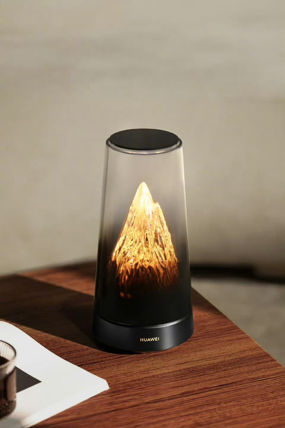 华为这个新品居然真是路由器…子母款，日照金山，帅的一批！有点东西​​