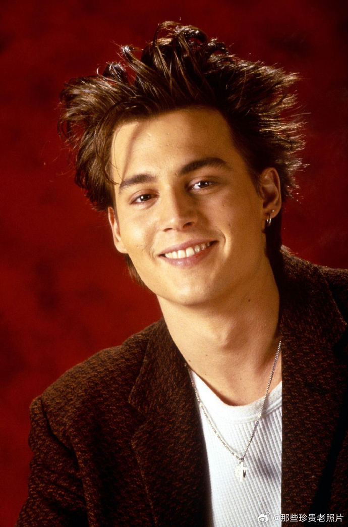 1987年24岁的约翰尼·德普