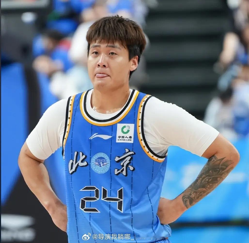 赵睿回怼球迷的言论成为热议的话题，据悉他应该不会受到追加处罚，多名媒体人出面解释