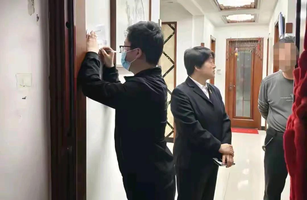 根据您的描述，“张店凌晨亮剑！拘留9人、清户23套”，这似乎是关于张店区警方在凌
