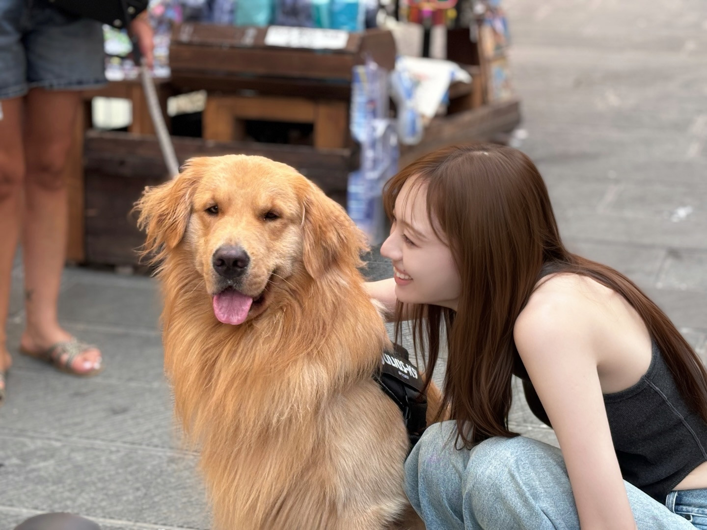 梅澤美波「写真集発売まで10日切ったぞ〜。🐶」　umegram