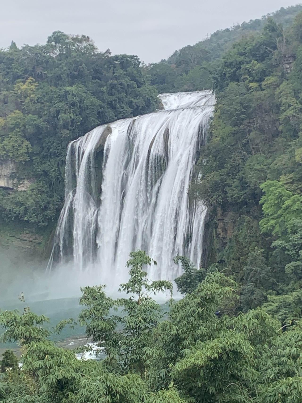 生肖龙是不是简单的人，这还真不能一概而论。龙在中国文化里象征着高贵、权威和神秘，
