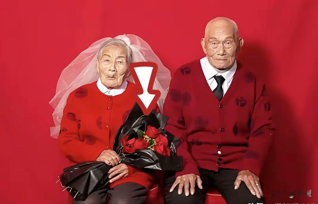 太稀有了！一对杭州的百岁夫妻，同年同月同日生。能活到百岁竟然是，一个爱吃糖，