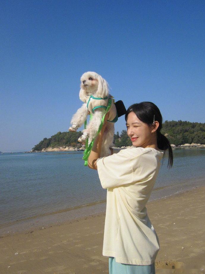 程潇入驻微博10年程潇在微博相遇的十年程潇入驻微博十周年快乐！晒照庆祝仪式感