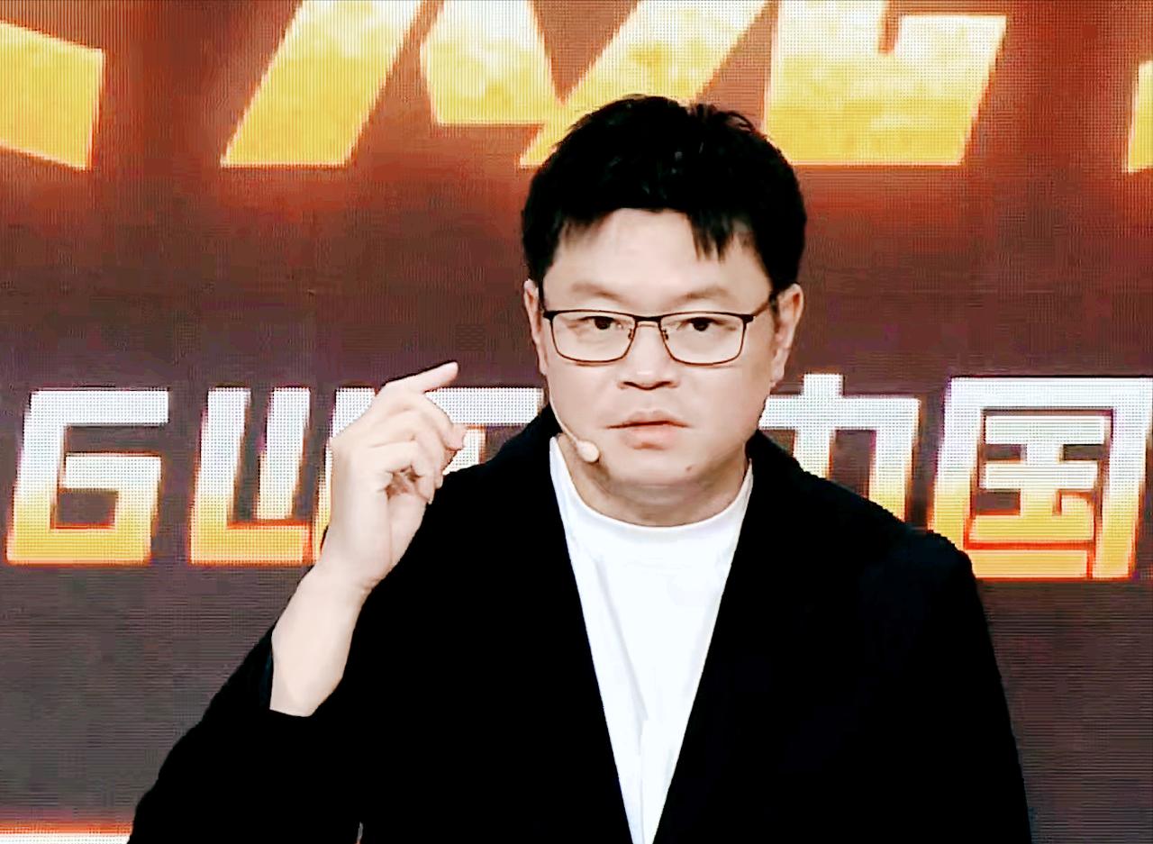 王曼昱凭什么4:1拿下张本美和？侯英超不愧专业，一语点破。侯英超说：听完她