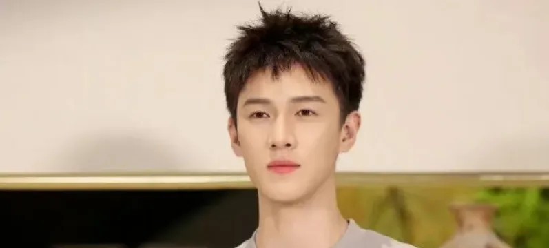 李昀锐破5亿了不是因为和关晓彤，孟子义粉丝互撕，而是他怎么都没想到，上综艺能