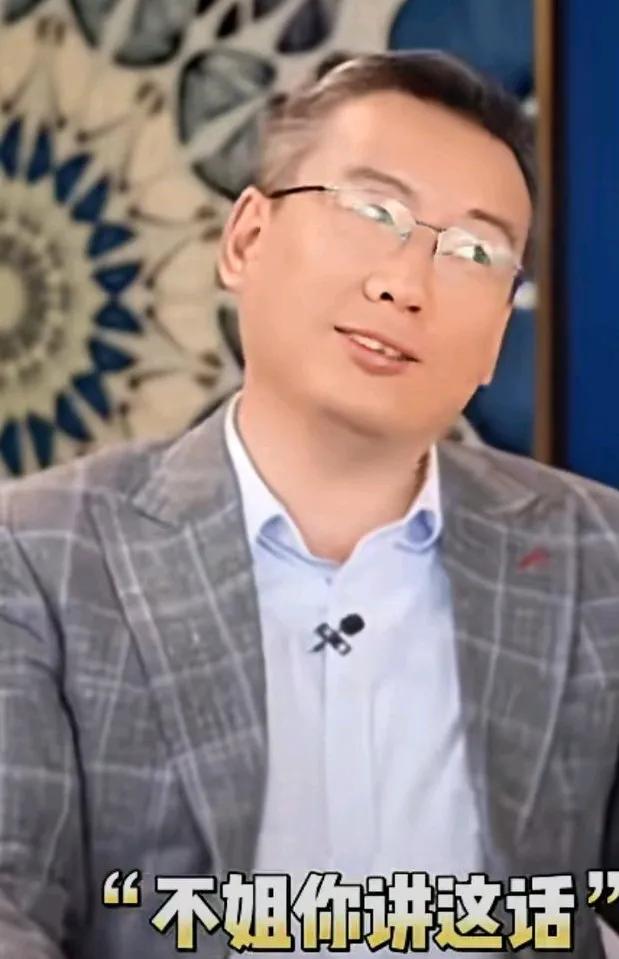 头一次看到储殷教授，面对初中毕业的刘晓庆，也有哑口无言的时候。刘晓庆在一档节目