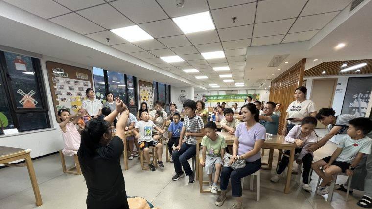干货满满的急救公益课! 三六六社会实践走进社区科普救护知识