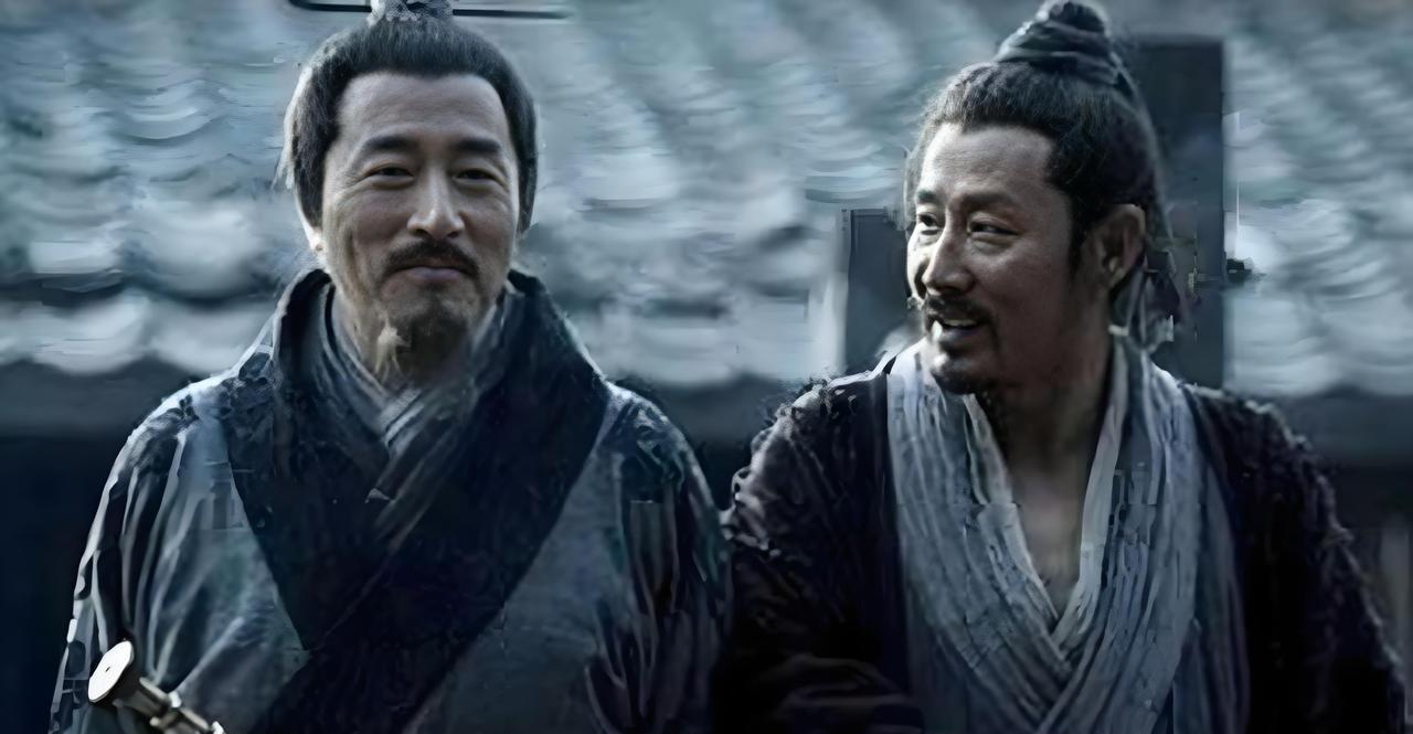 公元前196年，萧何升任相国，各位朝臣纷纷前来表示祝贺，唯有门客召平当众泼了一盆