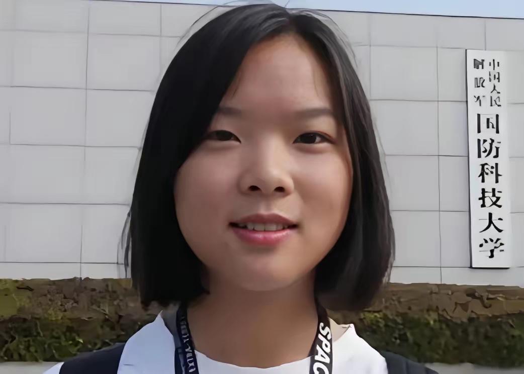 有个云南姑娘叫李盈，2019年高考考了668分。这分数上清华北大都没问题，可她偏