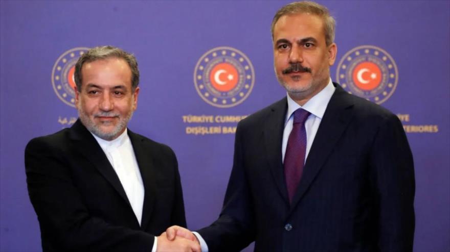 据土耳其官方媒体阿纳多卢通讯社的最新详细报道，在近期备受瞩目的安塔利亚外交论坛上