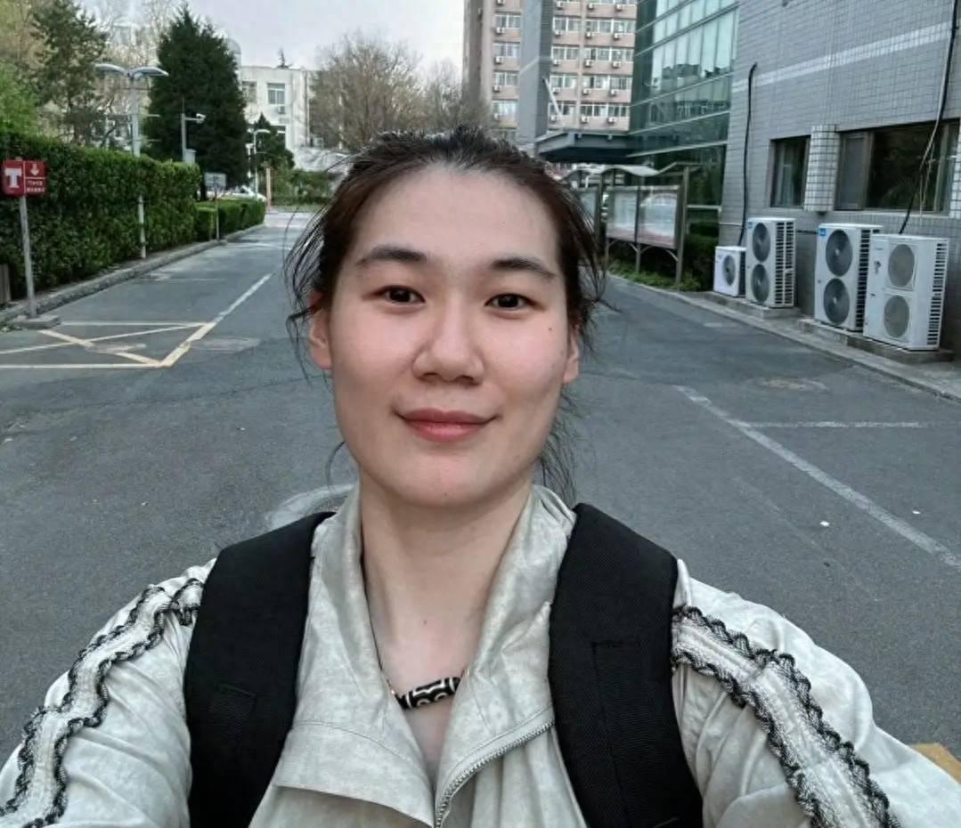 王云蕗的采访掀起了千层浪。从情感上来说，王云蕗努力了3年带去奥运会没有什么问题，