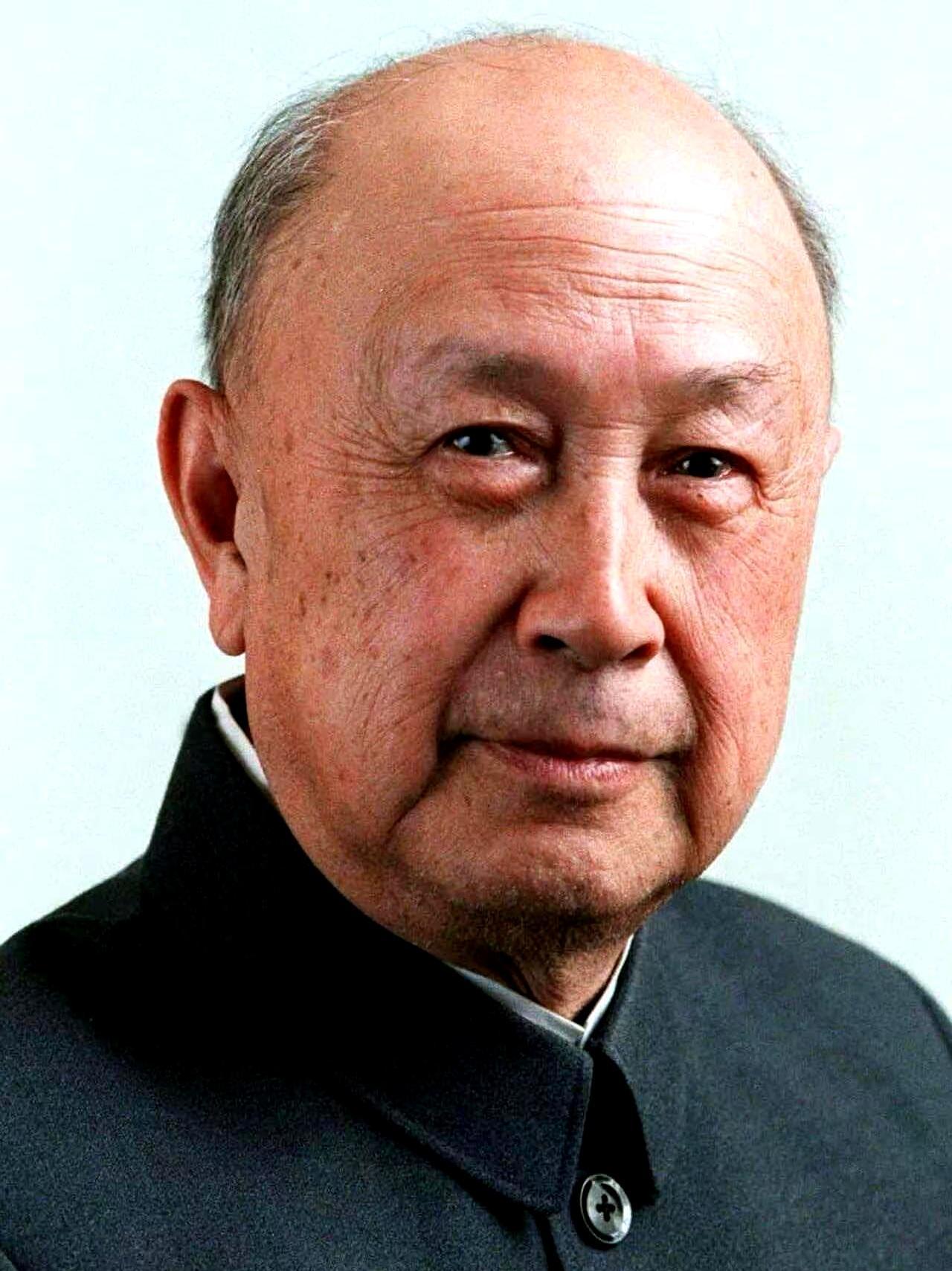 千年血脉竟能这样开挂一条家规，保了吴越国，也保出火箭。钱镠定下的《钱氏家训