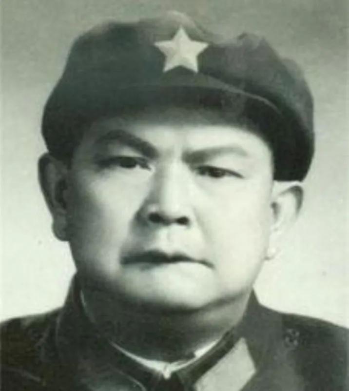 1941年，游击队长刘奎组织开会，队员王德却说：“我困了，要去睡觉！”刘奎觉得