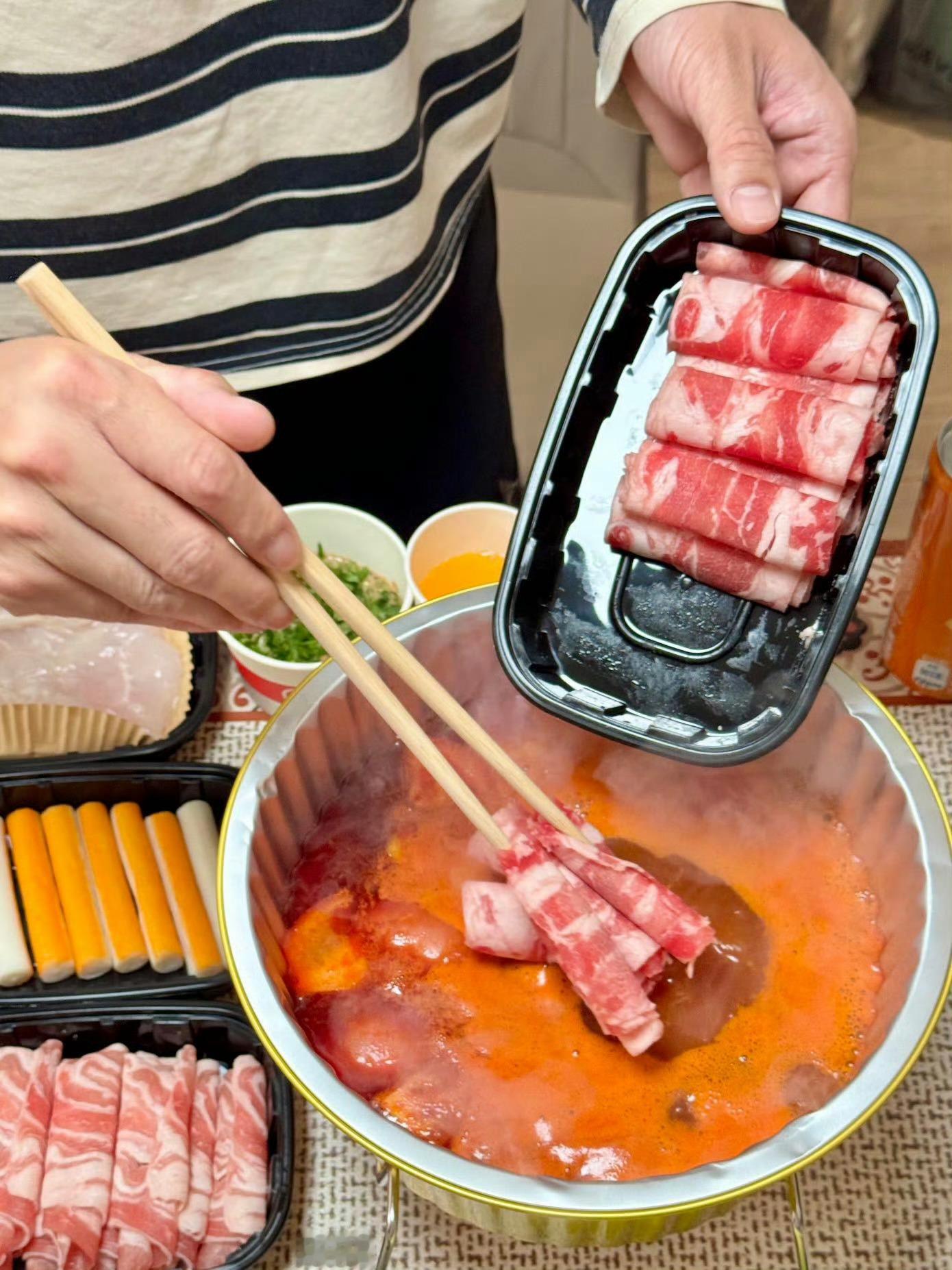 爱你老己周末见工作日搬砖忙到飞起，周末就得用美食赎回自己！热菜、小吃、甜饮挨个