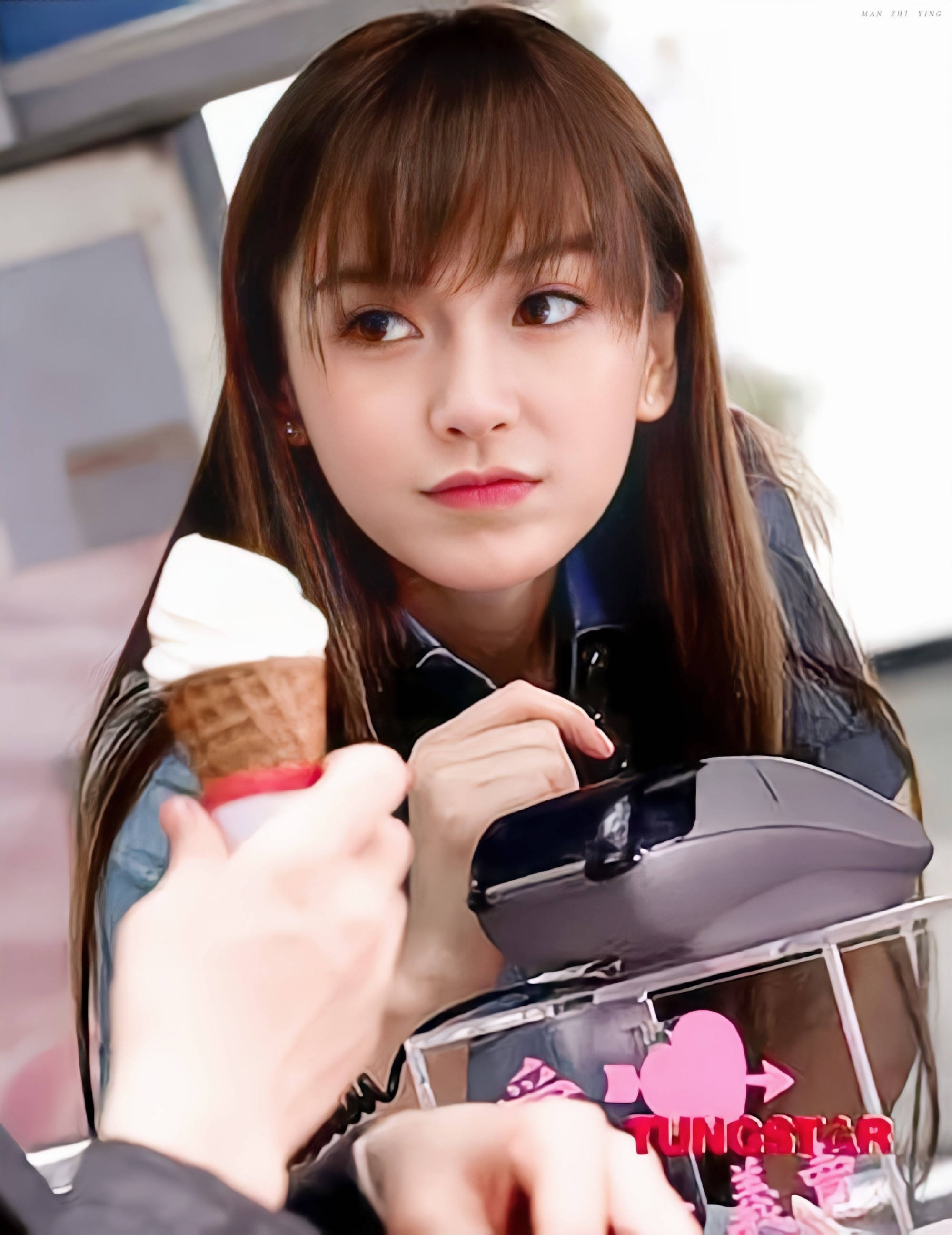Angelababy13岁旧照青涩模样也藏不住高颜值从小美到大下辈子预定这