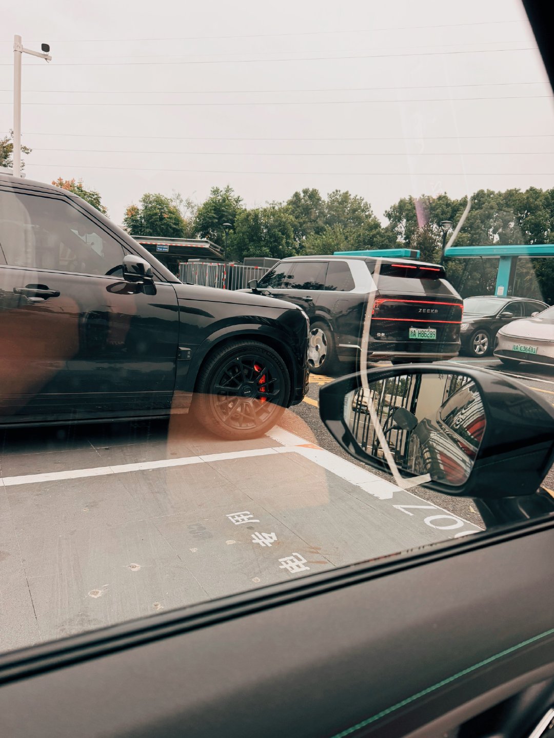 #极氪#极氪9x真是一辆又一辆[doge][doge]​