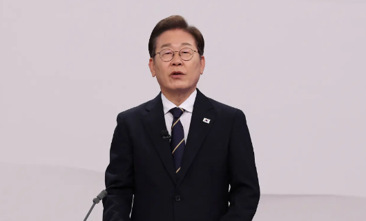 5月18日，韩国举行了尹锡悦下台后的首轮总统辩论。在此次辩论中，保守派国民力量党